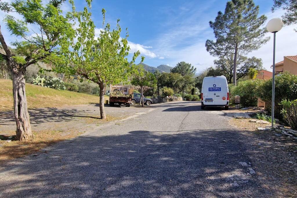Appartement Sur La Baie De Saint Florent باتريمونيو المظهر الخارجي الصورة