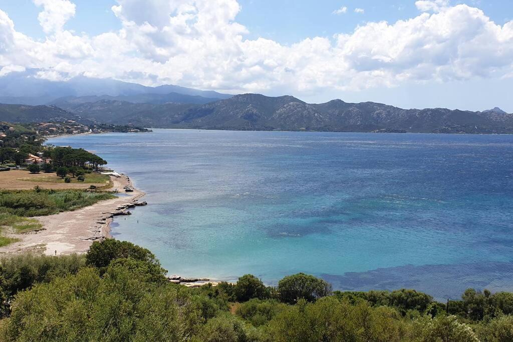 Appartement Sur La Baie De Saint Florent باتريمونيو المظهر الخارجي الصورة